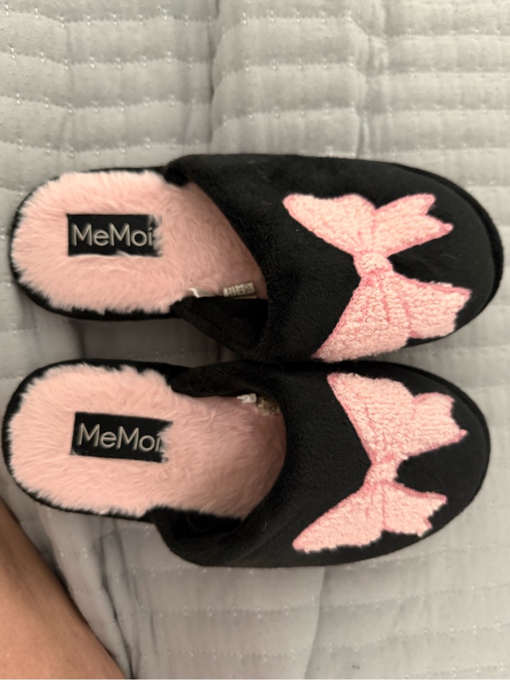 MeMoi Women's Black Slippers with Pink Bow Accent